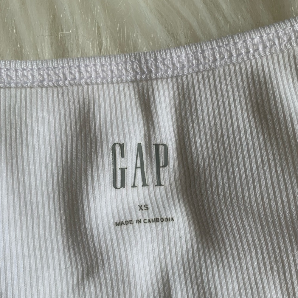 GAP Bundle - Picture 3 of 9